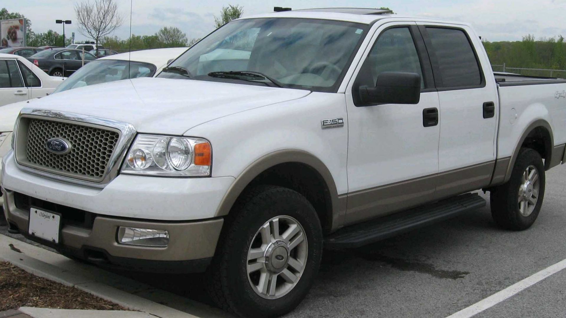 File:2004-2007 Ford F-150 Lariat SuperCrew.jpg