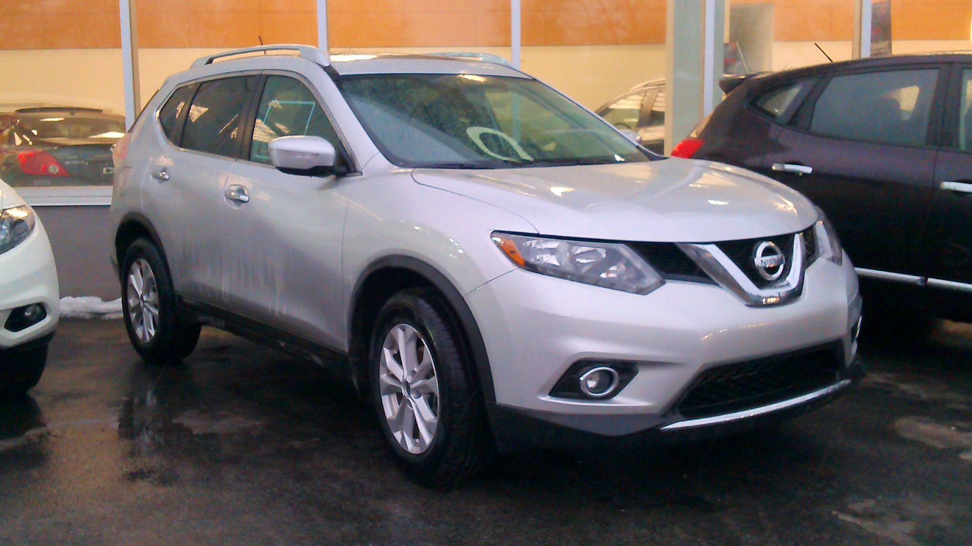File:2014-15 Nissan Rogue Montreal QC Canada.jpg