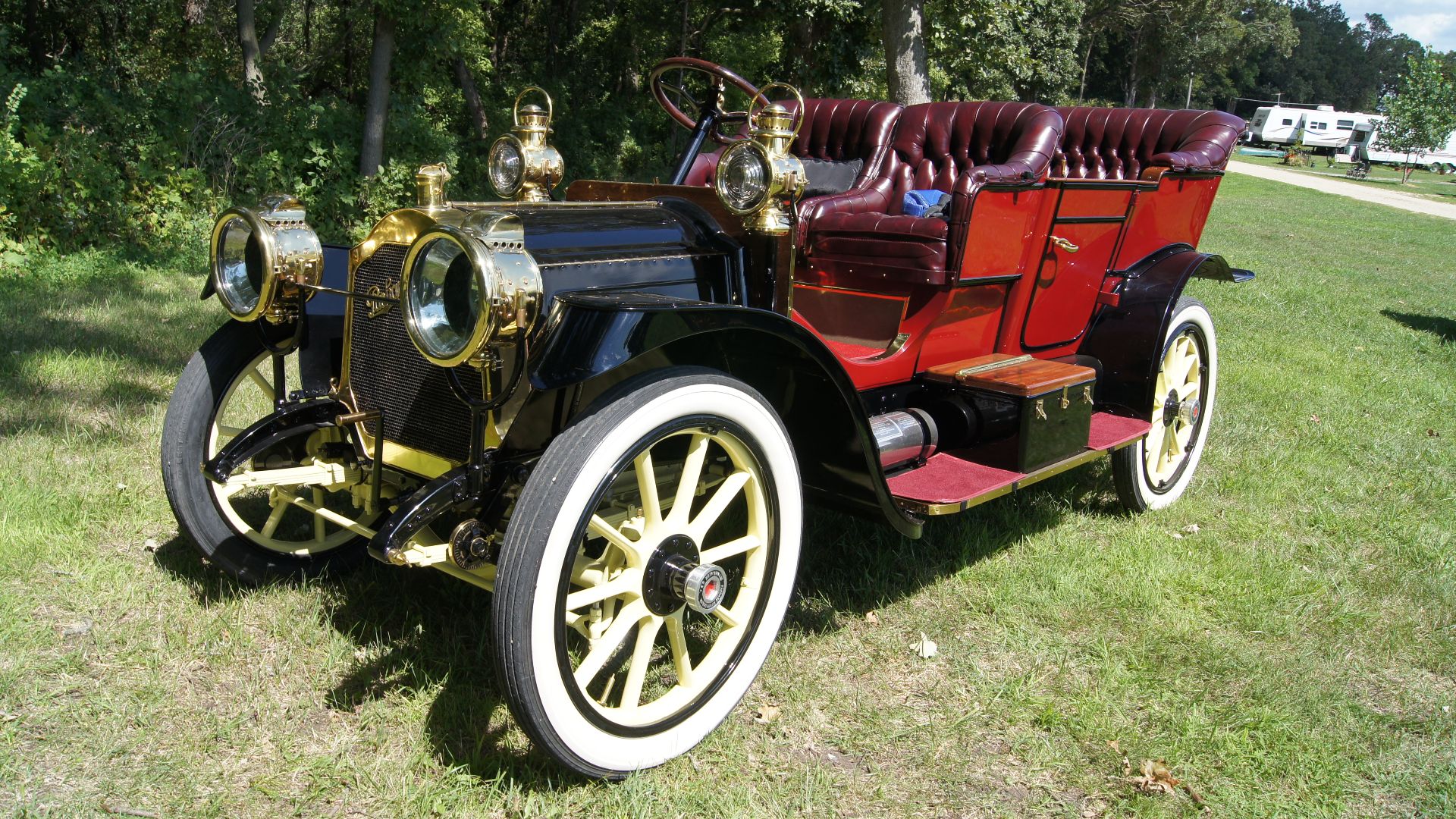 1910 Packard Eighteen Touring series NB at the 26th Annual New London to New Brighton Antique Car Run August 8, Pre-Tour

www.antiquecarrun.org/Home_Page.html