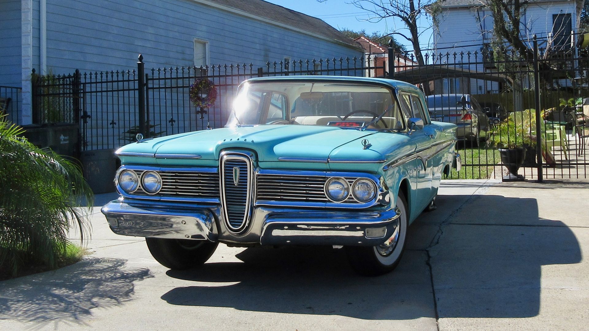 File:Edsel in Broadmoor, New Orleans, Jan 2017 - 2.jpg