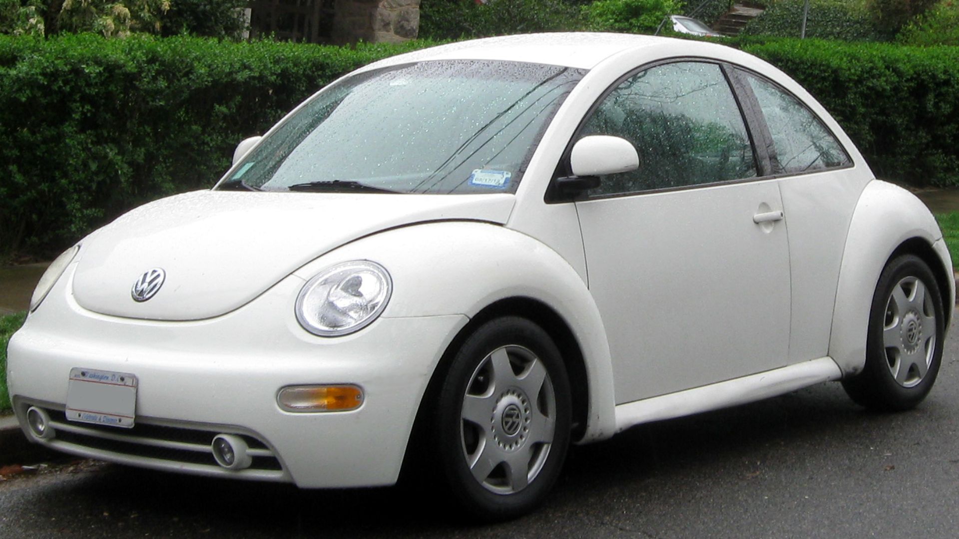 1998-2005 Volkswagen New Beetle photographed in Washington, D.C., USA.