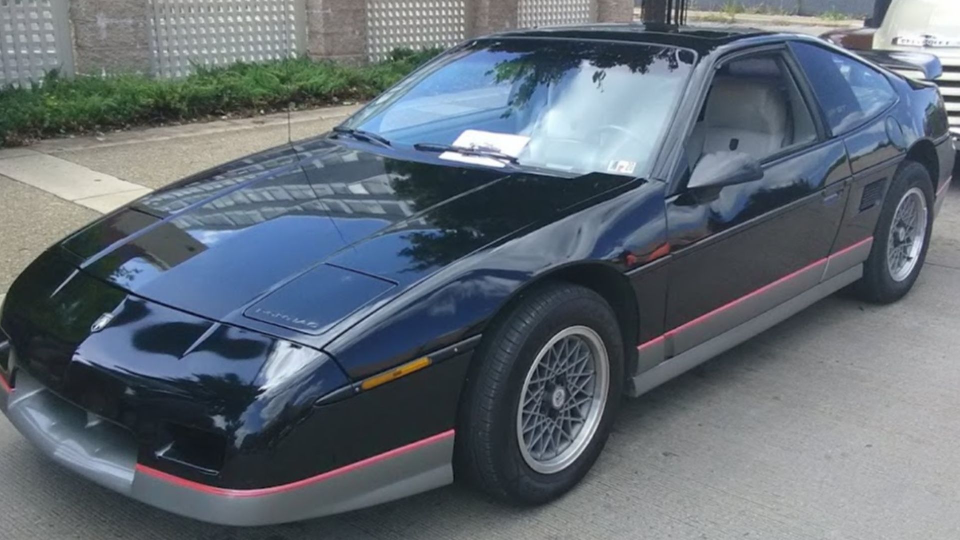 1986-1988 Pontiac Fiero GT fastback photographed in New Castle, Pennsylvania
