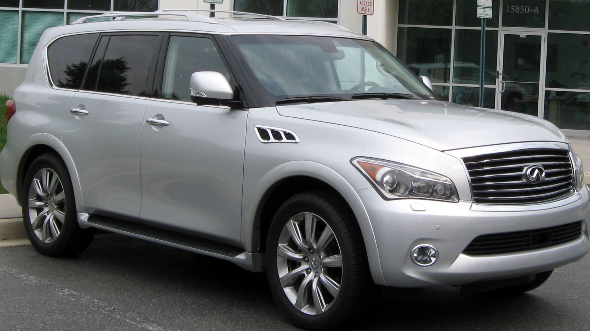 2011 Infiniti QX56 photographed in Upper Marlboro, Maryland, USA.
