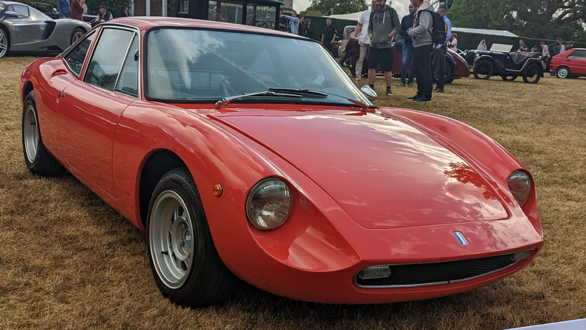 File:1965 De Tomaso Valleunga.jpg