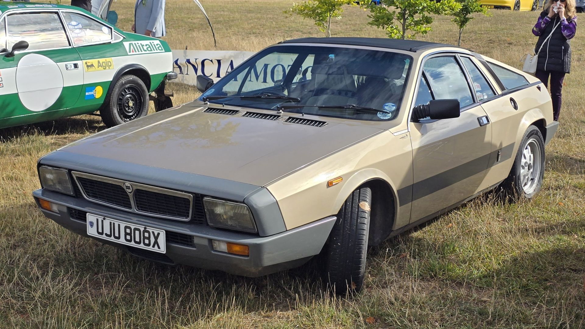 File:1981 Lancia Montecarlo Spider SP25.jpg