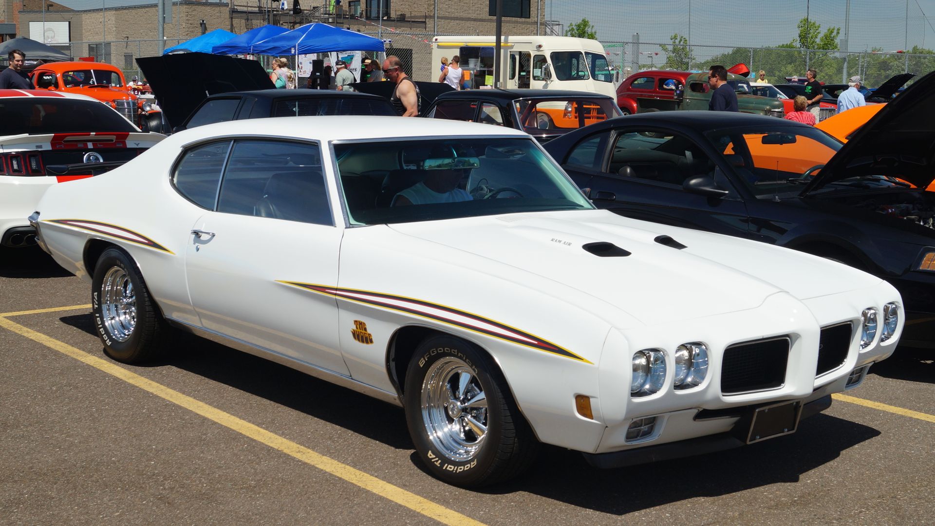 File:1970 Pontiac GTO The Judge (27220110376).jpg
