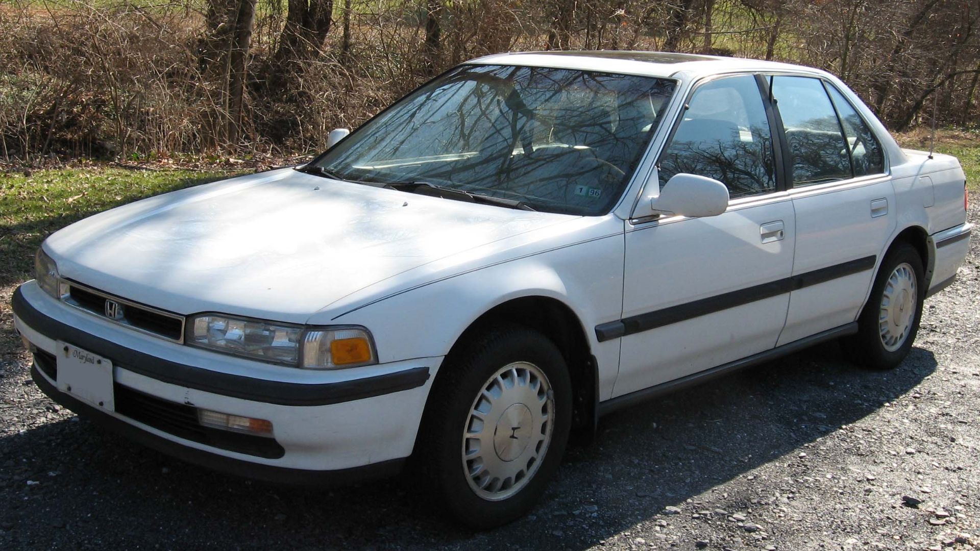File:90-91 Honda Accord sedan.jpg