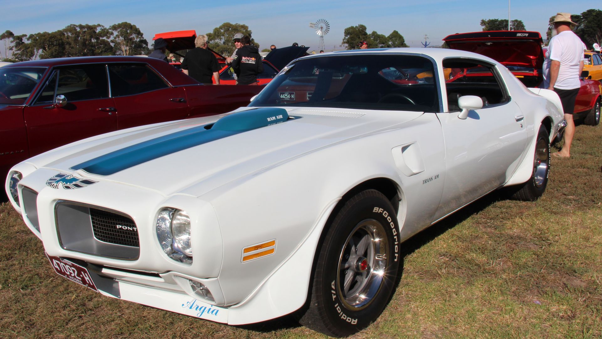 File:1970 Pontiac Firebird Transam (17736059759).jpg