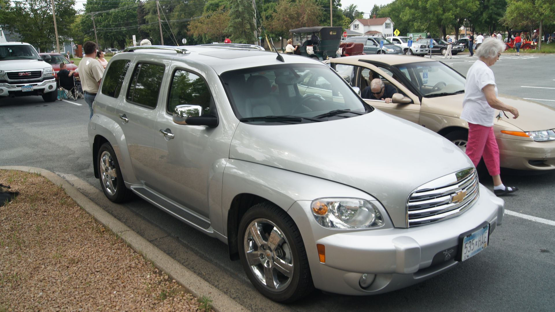 File:26th Annual New London to New Brighton Antique Car Run (7765489002).jpg