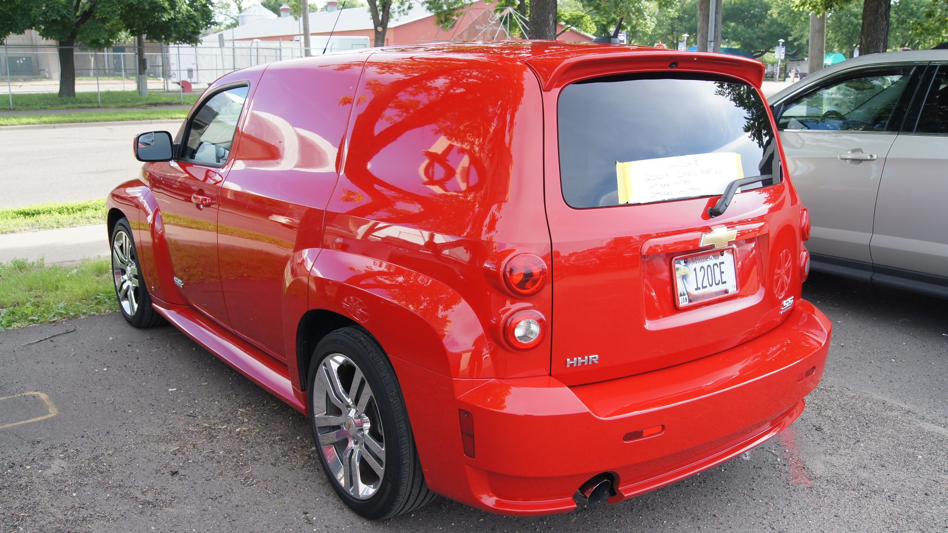 File:2009 Chevrolet HHR SS Panel Van.jpg