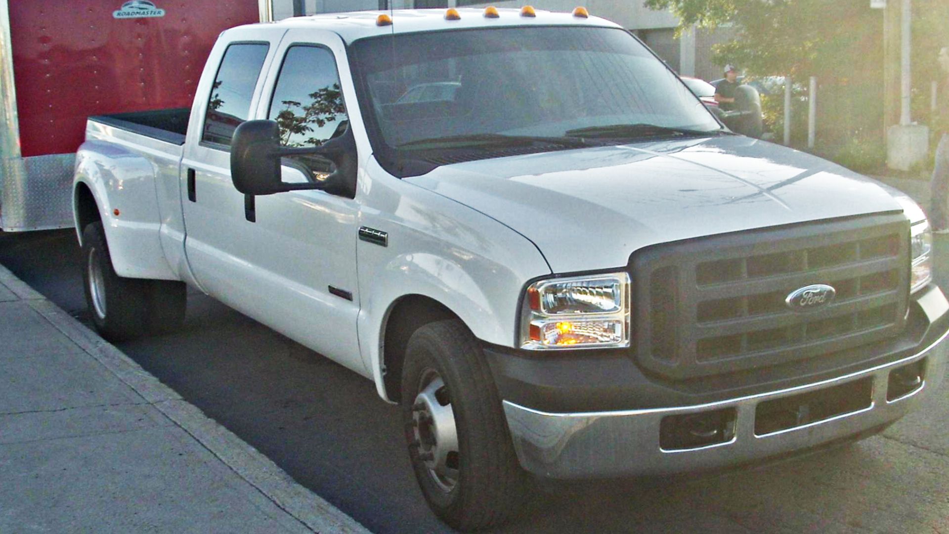 File:'05-'07 Ford F-350 Crew Cab.jpg