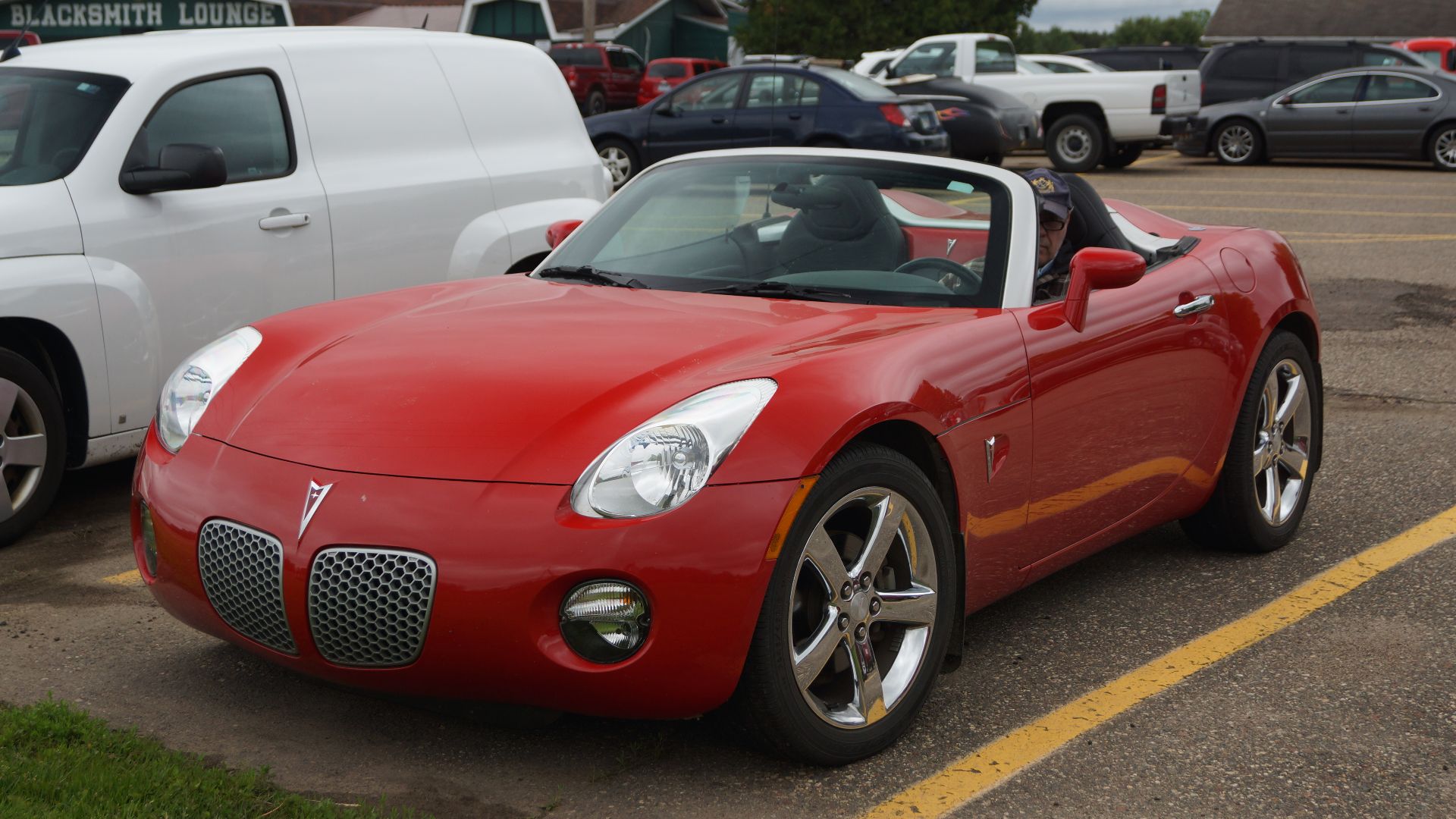 File:2007 Pontiac Solstice (34168415513).jpg