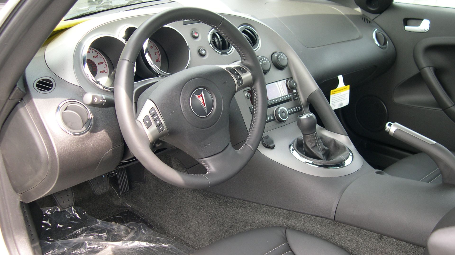File:2006 Pontiac Solstice interior.jpg