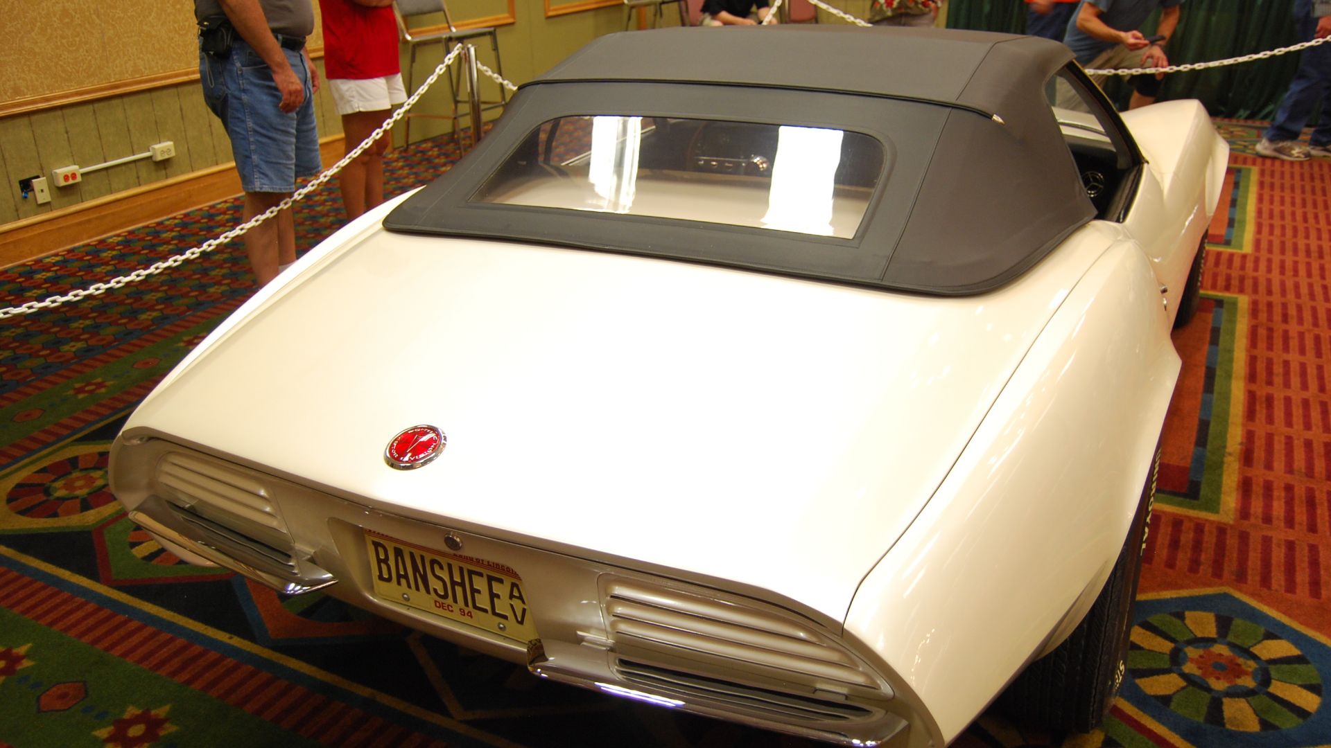 File:1964 Pontiac Banshee (XP-833) Concept Car rear 2.jpg