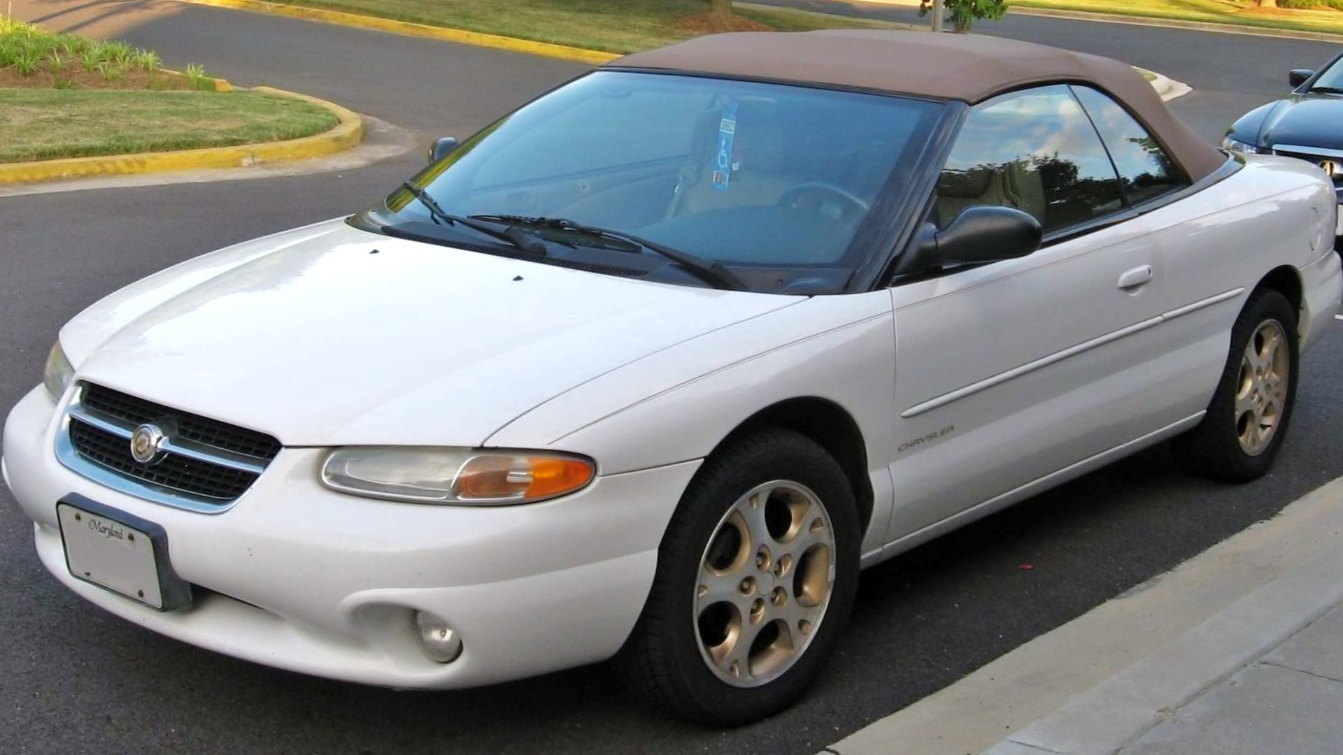 File:96-98 Chrysler Sebring convertible.jpg