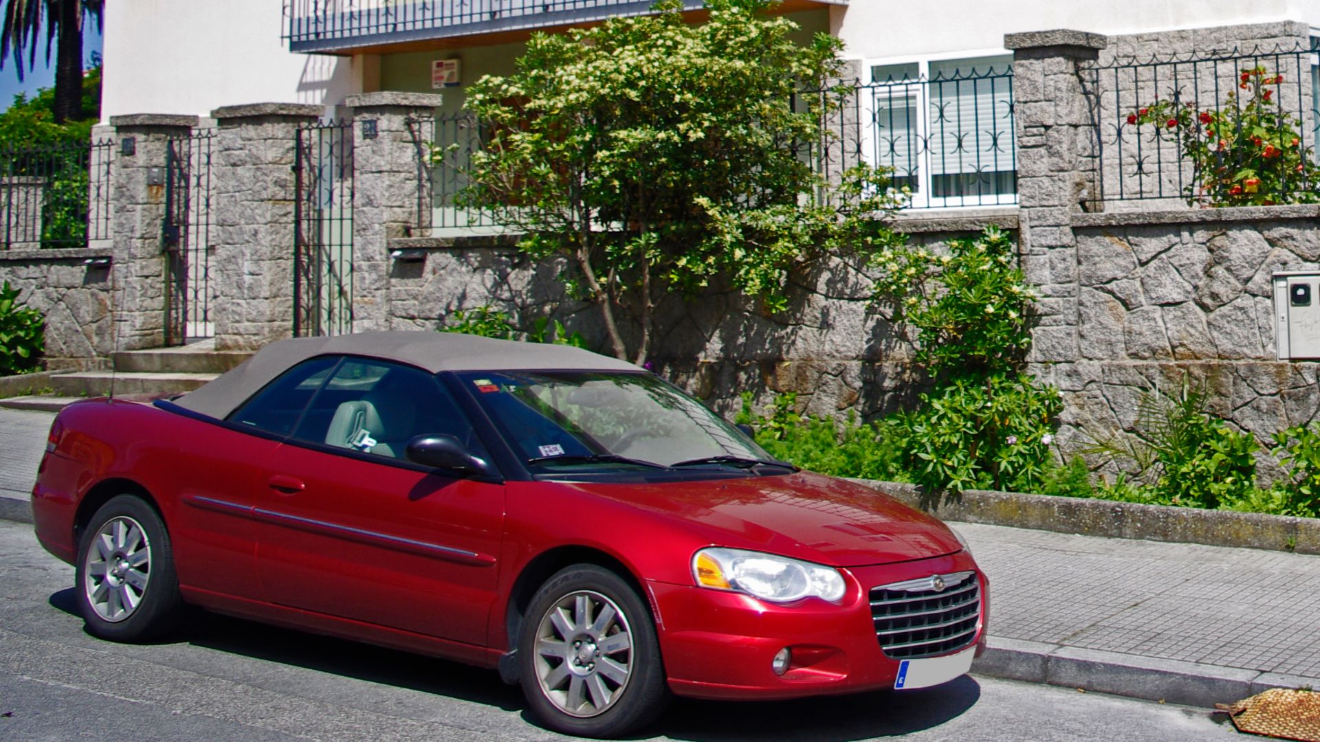 File:Chrysler Sebring convertible (5794821882).jpg