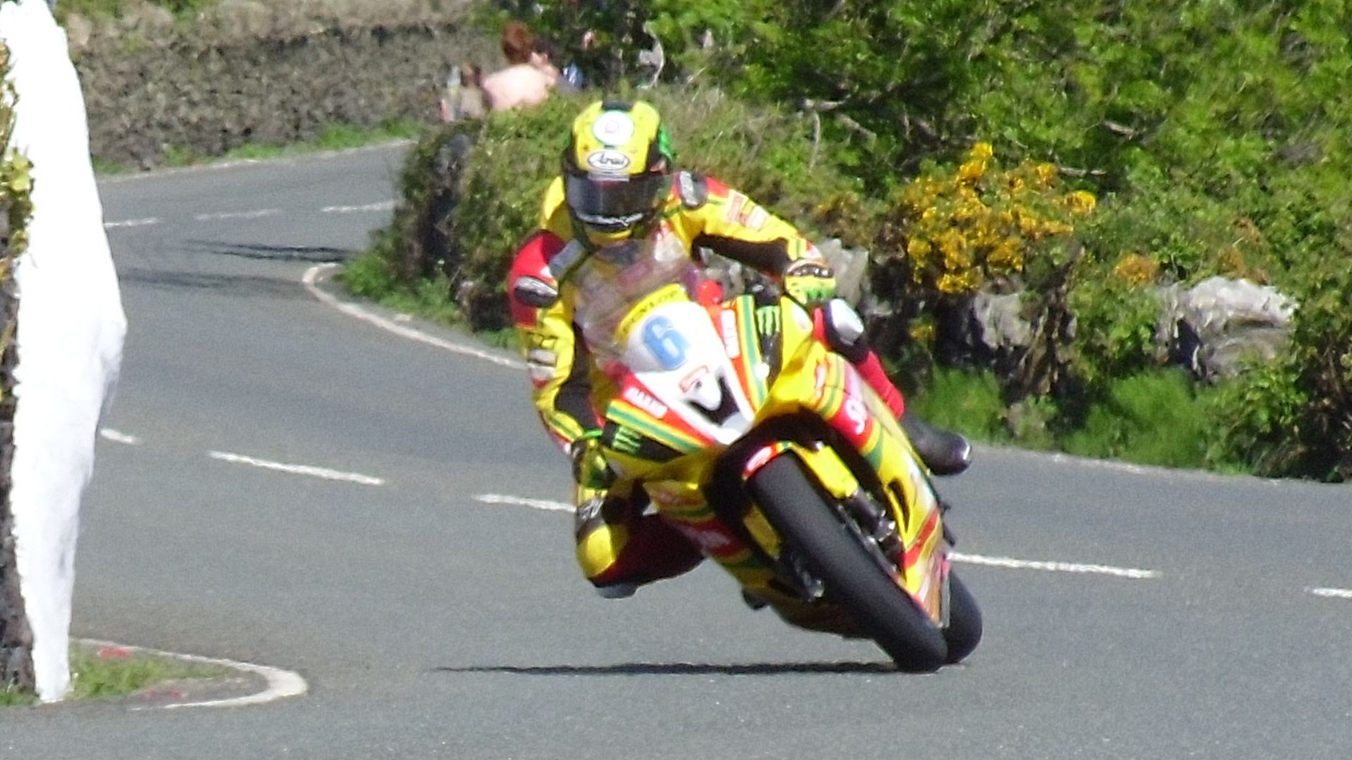 Ian Hutchinson at Tower Bends on the Isle of Man TT course during the Supersport A TT race in 2012