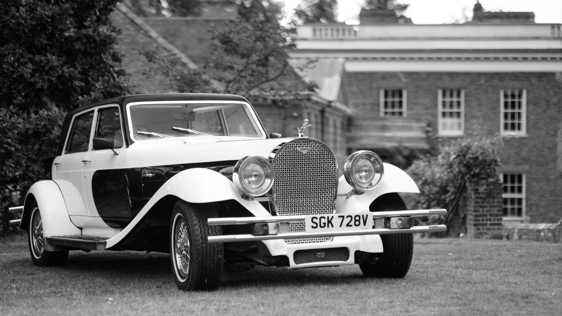 Castle Hedingham Classic and Vintage Car Show 2016