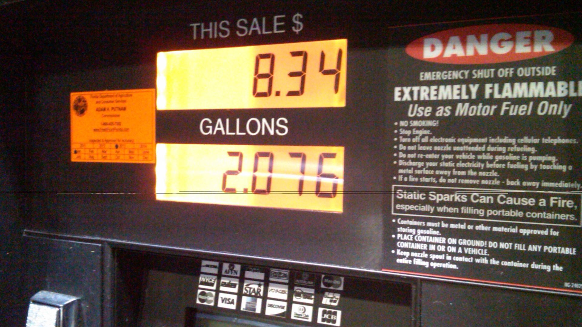 A modern fuel pump display at a gas station on Jacksonville's Westside. Photo by Anthony M. Inswasty