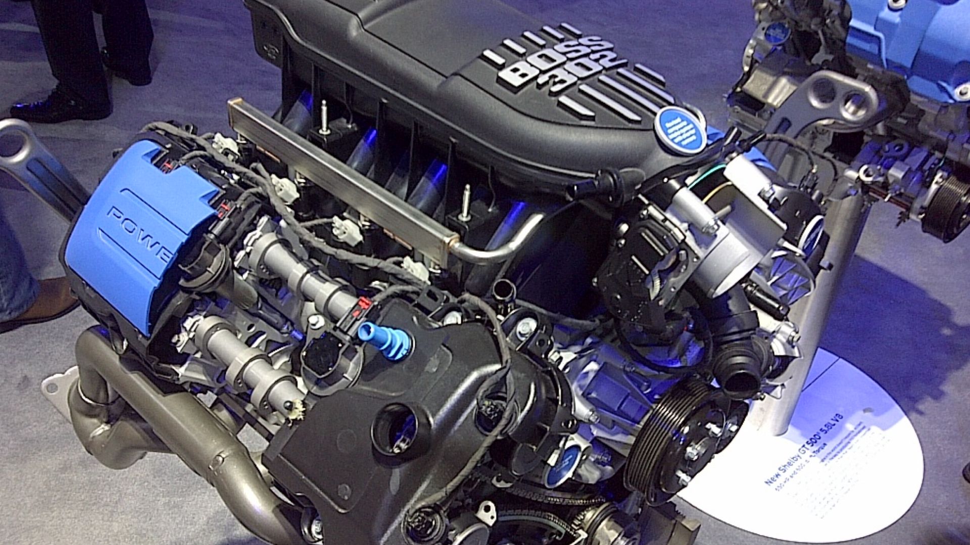 Mustang Boss 302 4-cam V8, Cutaway