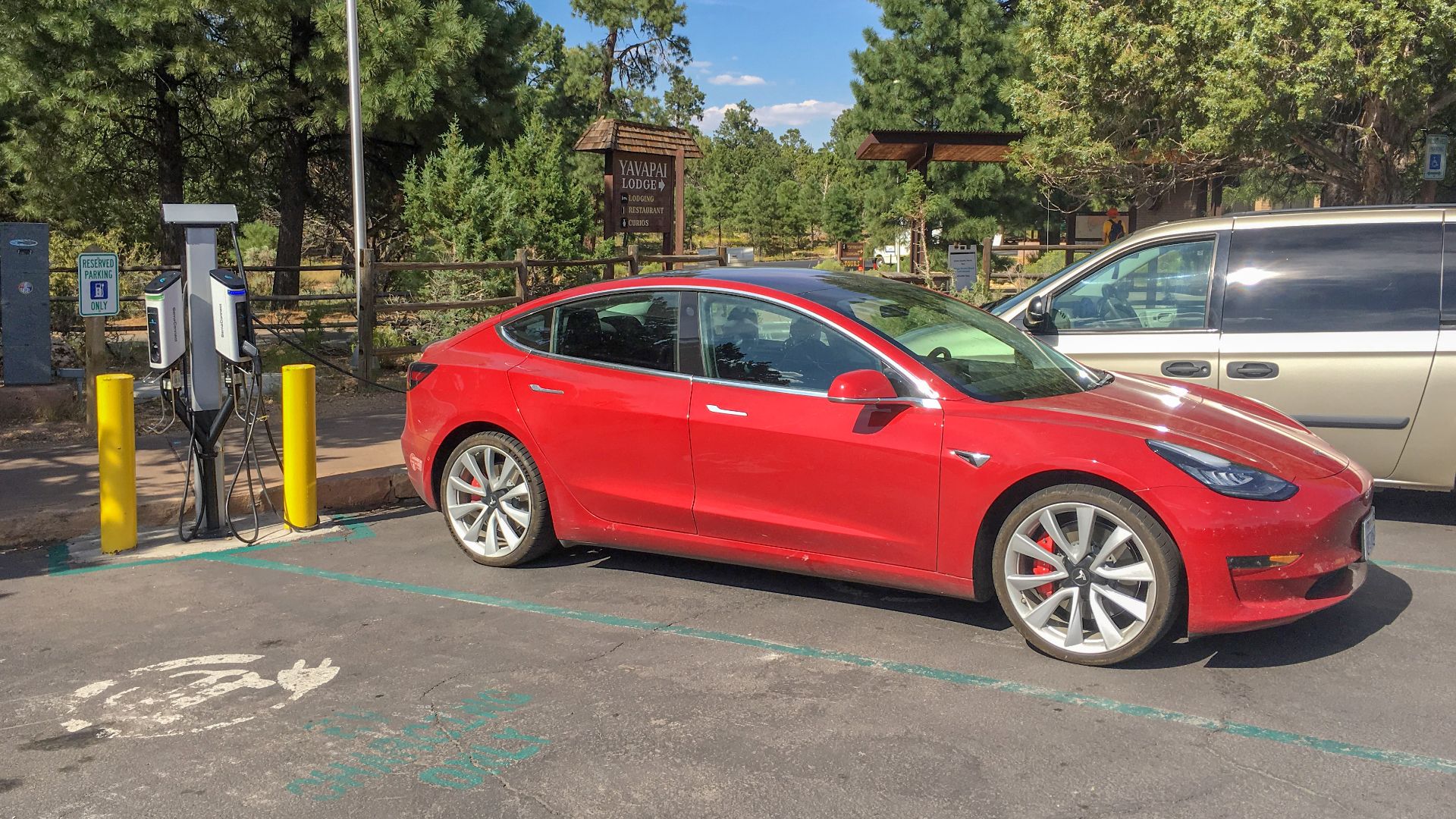 The National Park Foundation, National Park Service, and the Department of Energy partnered with BMW of North America to donate 100 EV charging stations for locations in and near national parks.
GRAND CANYON, Ariz.  August 26, 2019 - Electric vehicle (EV) destination travelers can add Grand Canyon National Park to their list. Six EV charging stations are available for visitors to use at Maswik North, Canyon Village Market and Yavapai Lodge. Three additional charging stations were installed for National Park Service (NPS) and partner staff members to use at the park headquarters and Xanterra general offices.  
The National Park Foundation, NPS and the U.S. Department of Energy (DOE) partnered with BMW of North America to donate 100 EV charging stations for locations in and near national parks. This project kicked off in April 2017 with the first electric vehicle charging stations installed at Thomas Edison National Historical Park.