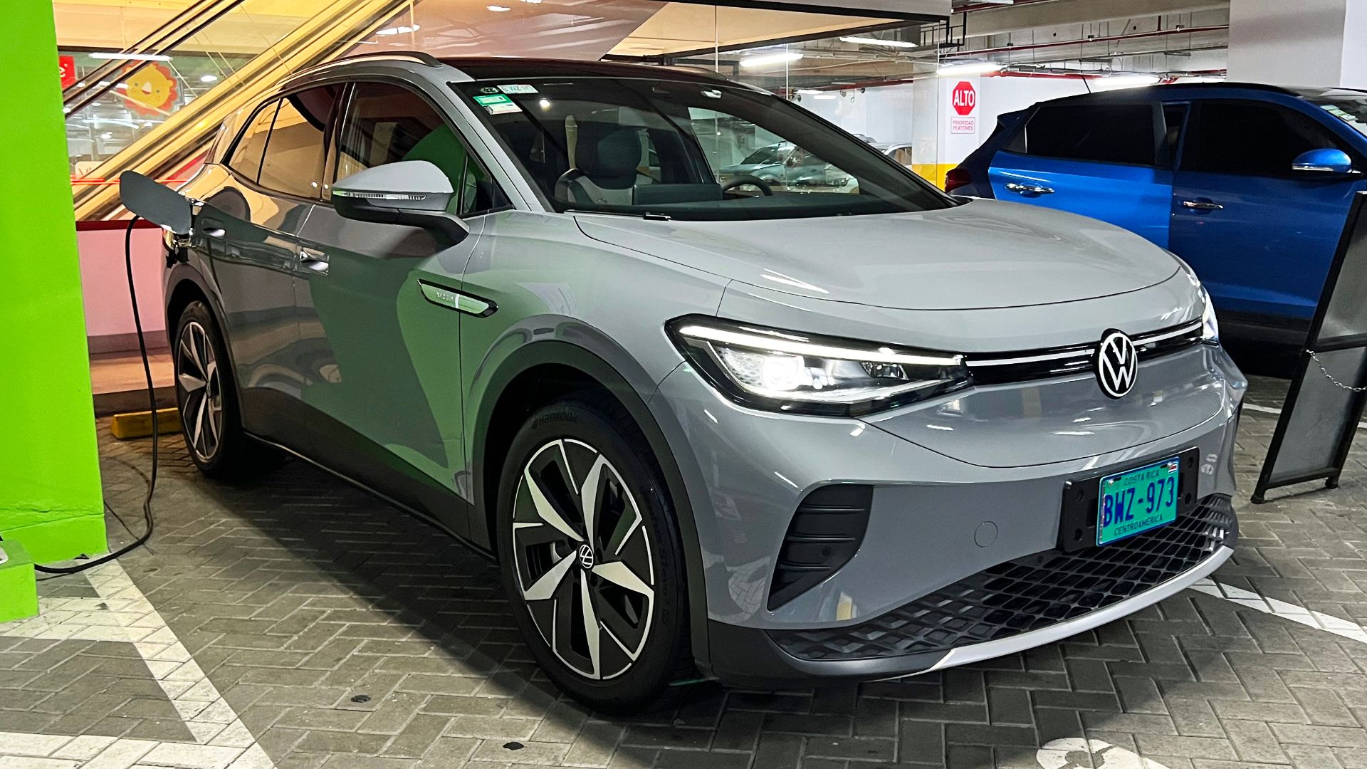 Volkswagen ID.4 Pure charging in Costa Rica