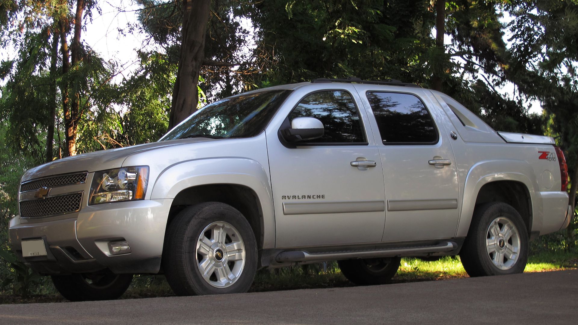 Chevrolet Avalanche Z71 Black Diamond 2013
