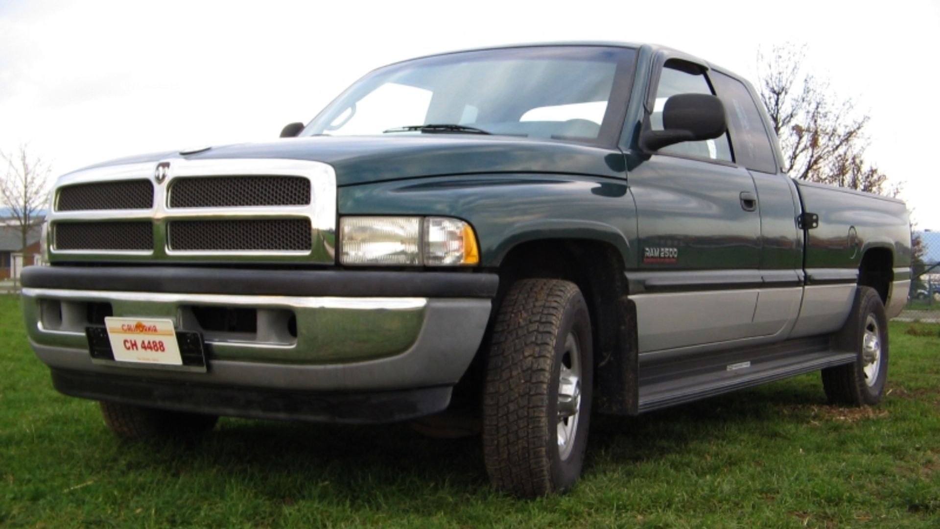 Dodge Ram 2500 with 5.9 litre Cummins turbodiesel engine