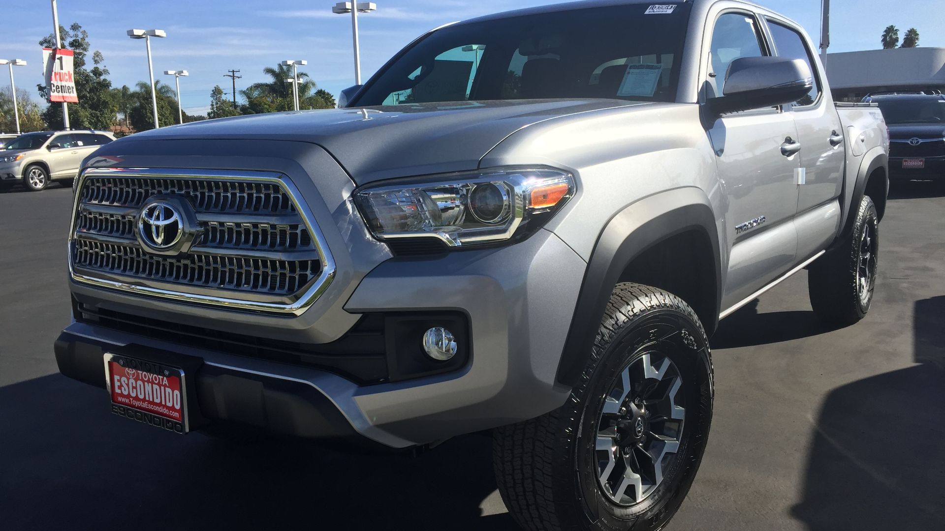 TRD Off-Road Double Cab Short Bed