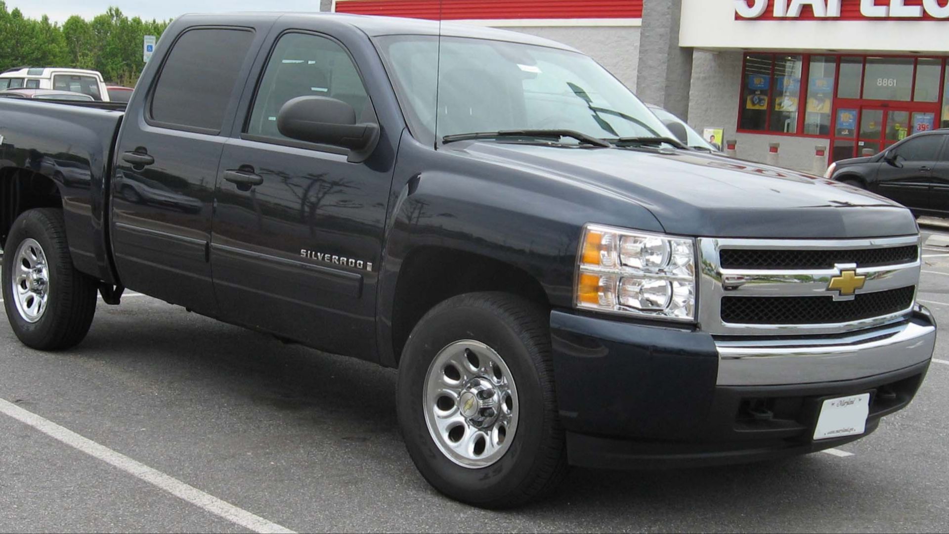 2007 Chevrolet Silverado photographed in USA.