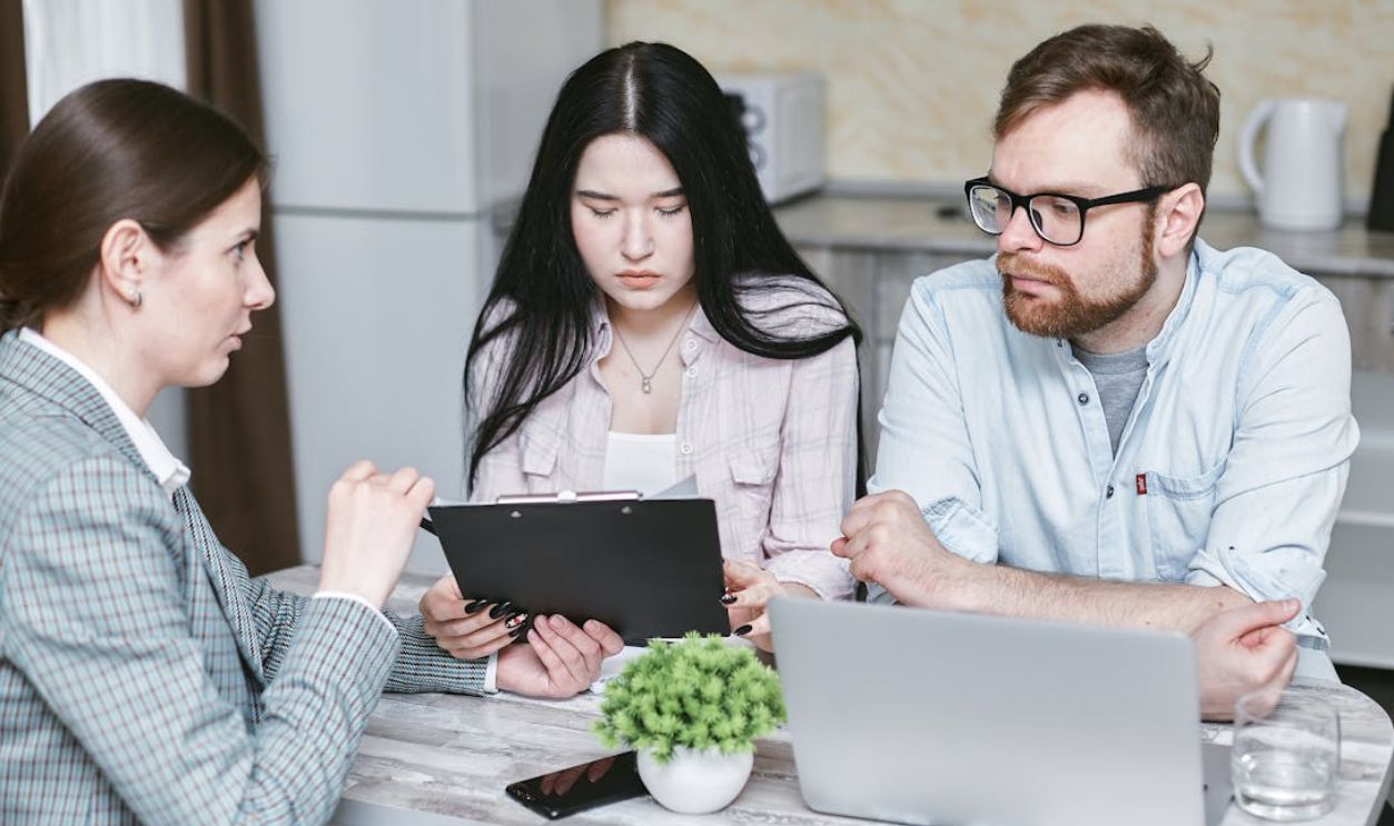 People having a Meeting