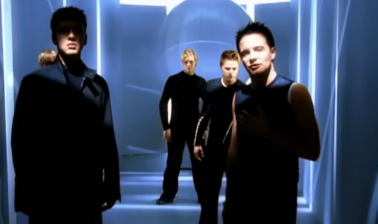 Westlife – “Flying Without Wings”
