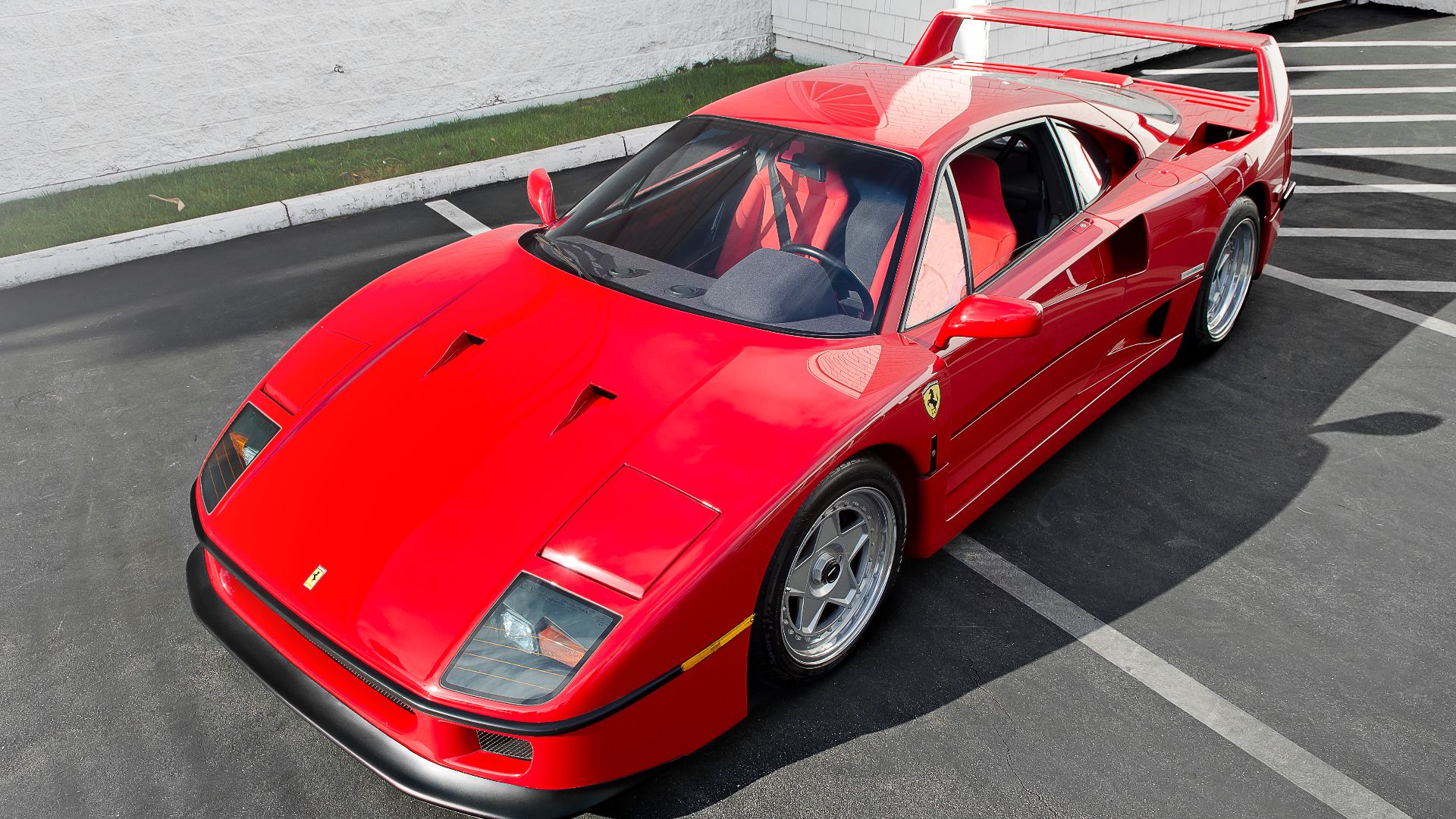 Ferrari F40 at Lamborghini Newport Beach Cars and Coffee.
