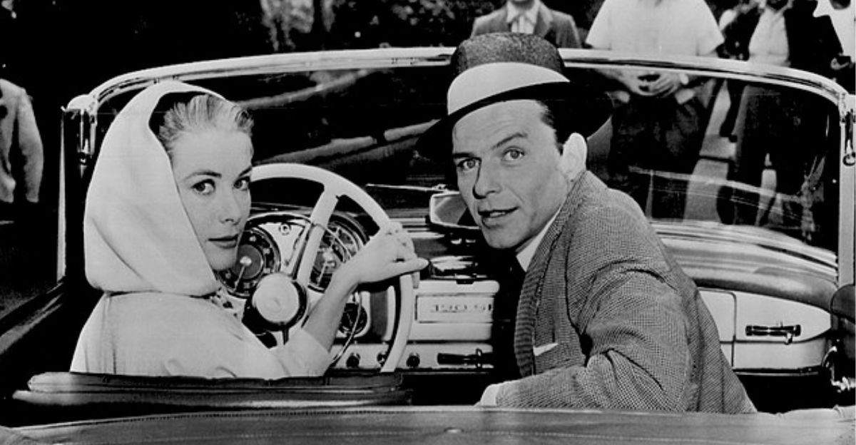 Photo of Frank Sinatra and Grace Kelly on the set of High Society
