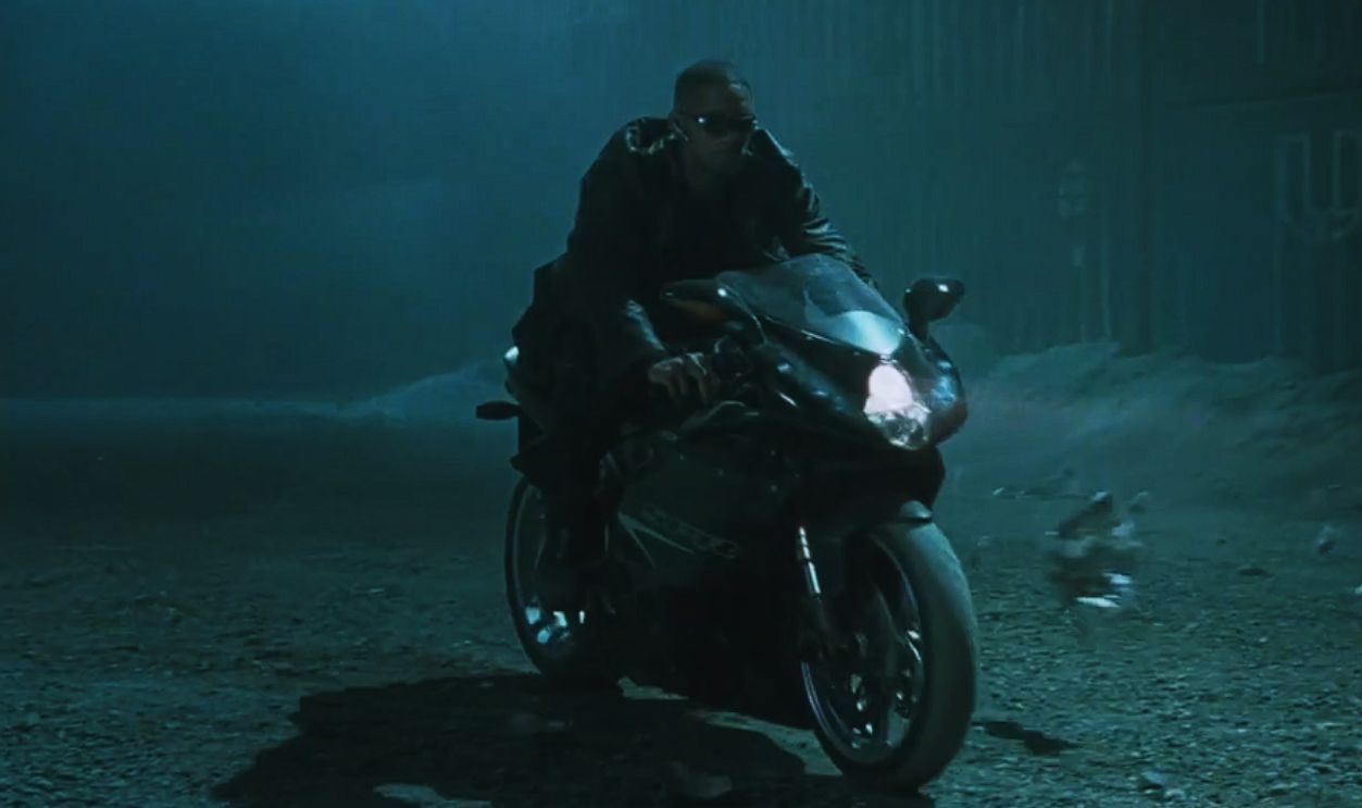 Screenshot from I, Robot (2004) 