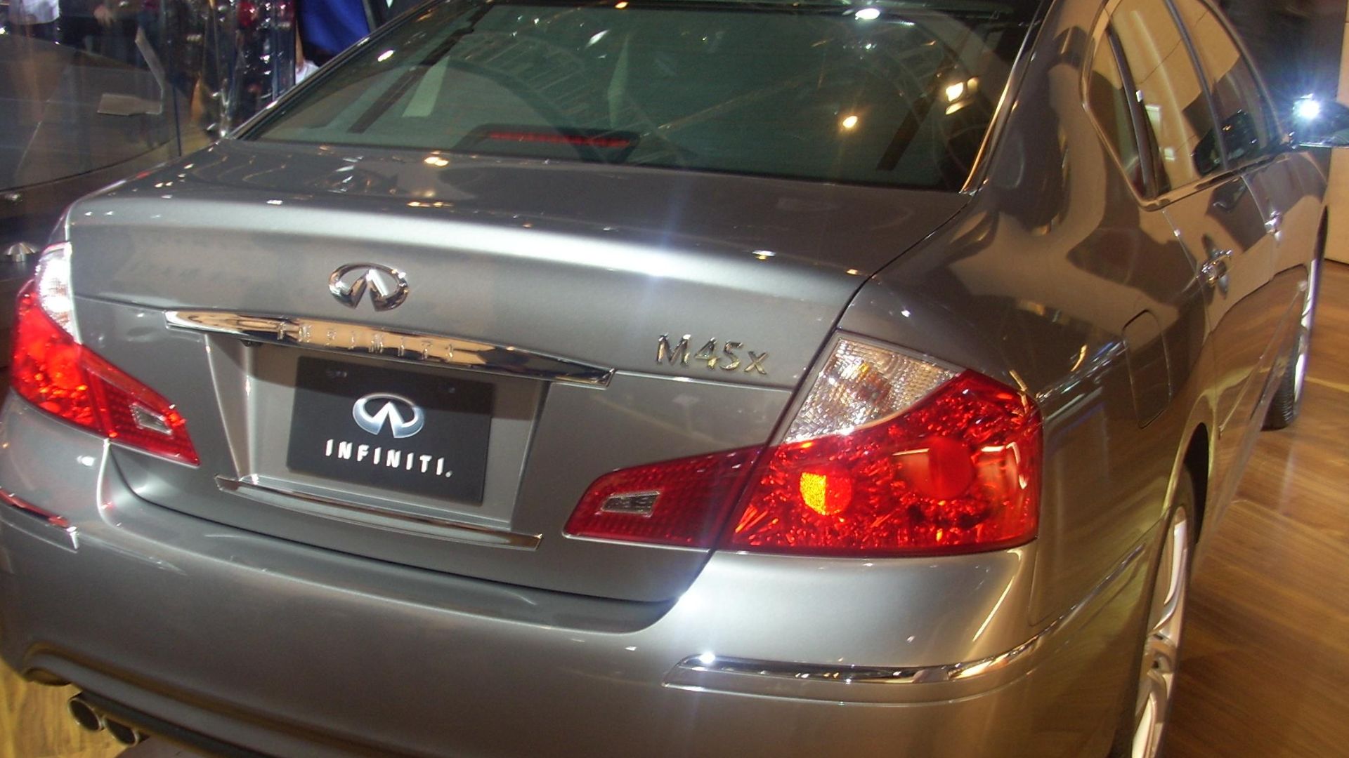 2009 Infiniti M45x photographed at the 2009 Montreal International Auto Show.
