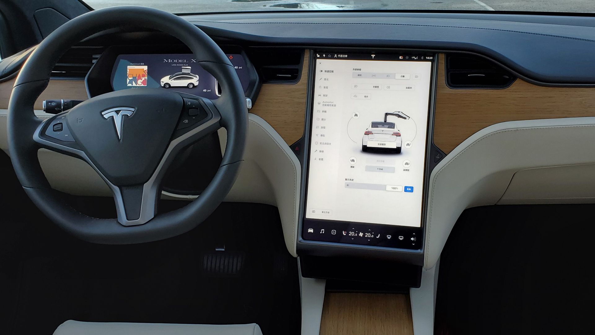 File:Tesla Model X Interior.jpg