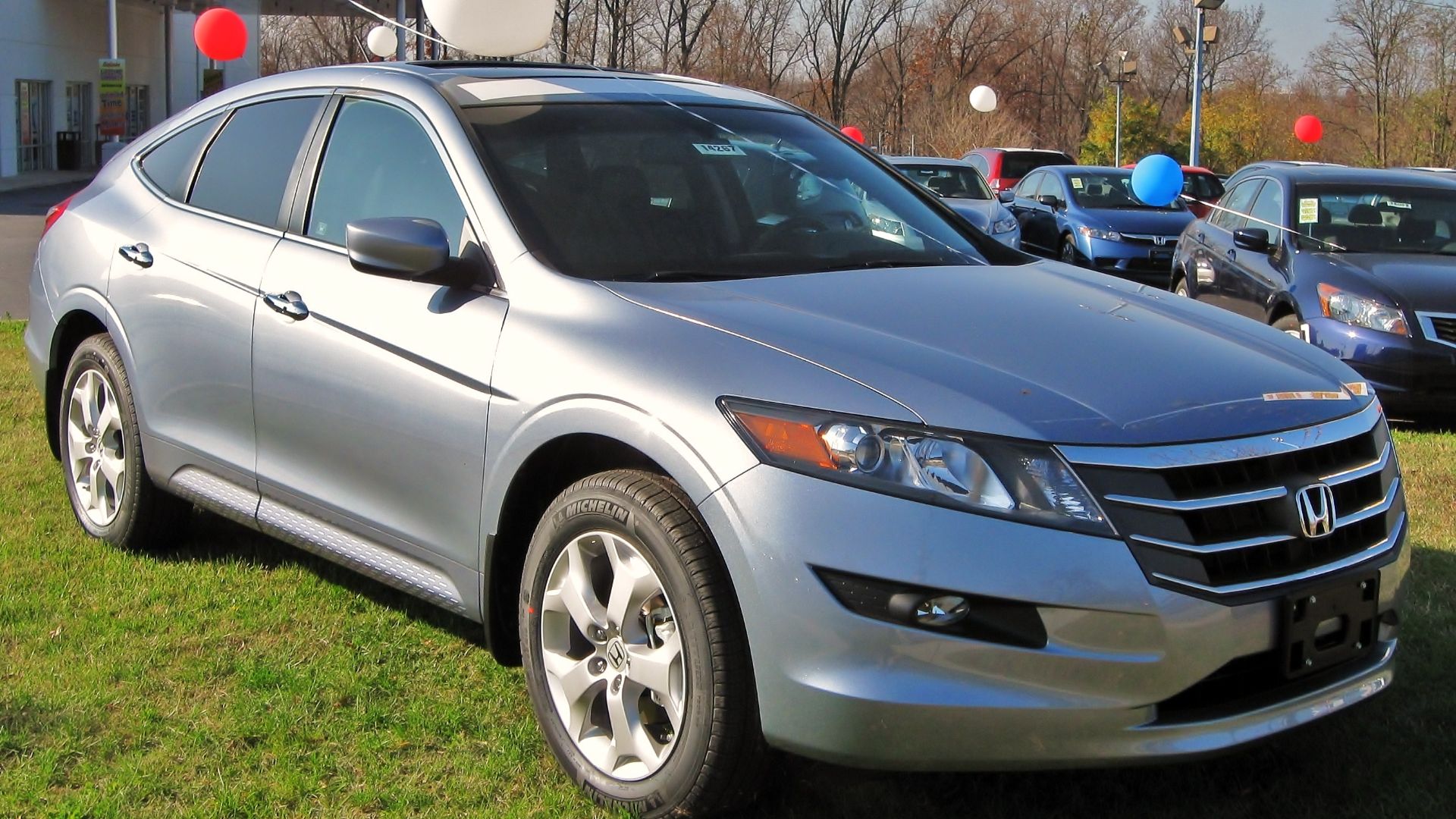 File:2010 Honda Accord Crosstour front -- 11-22-2009.jpg