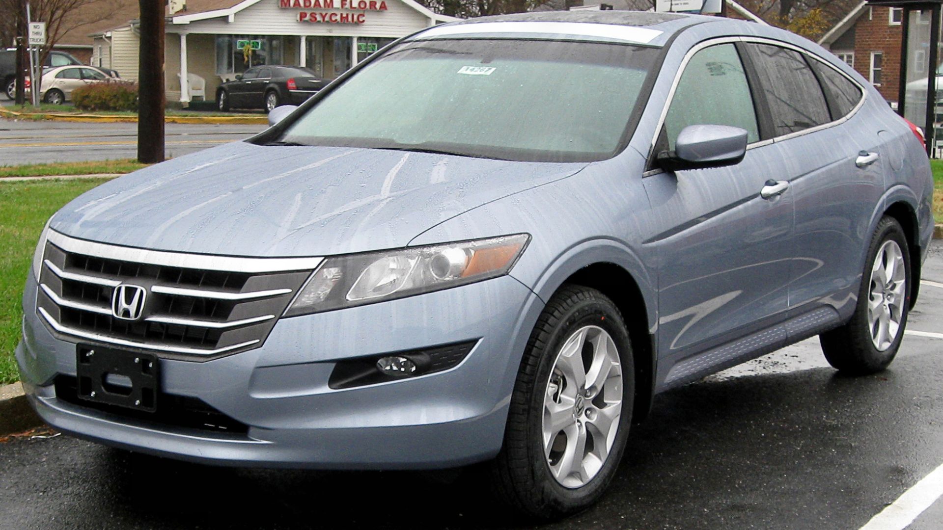 File:2010 Honda Accord Crosstour EX-L front -- 11-25-2009.jpg