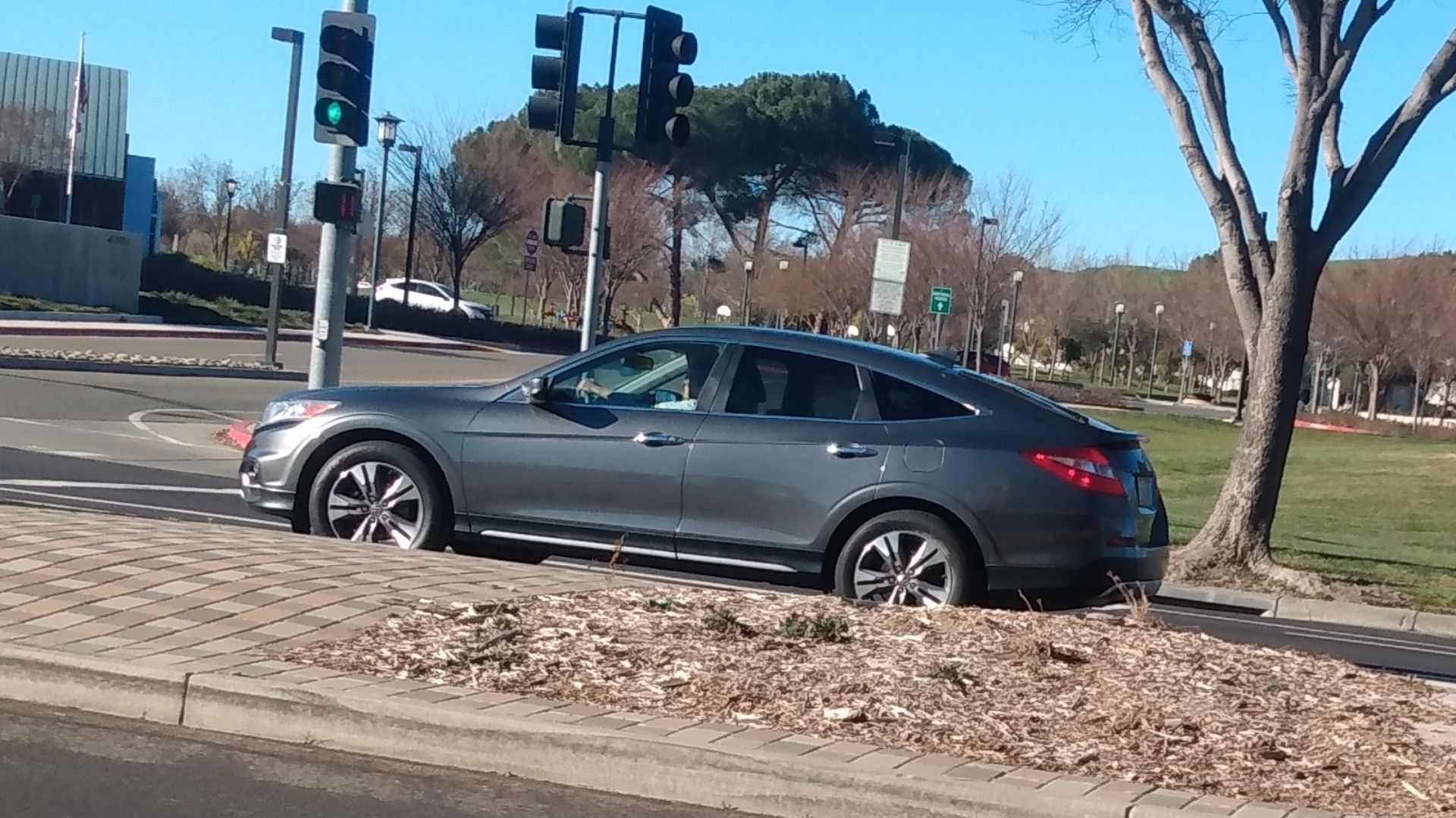 File:2013 Honda Crosstour EX-L.jpg