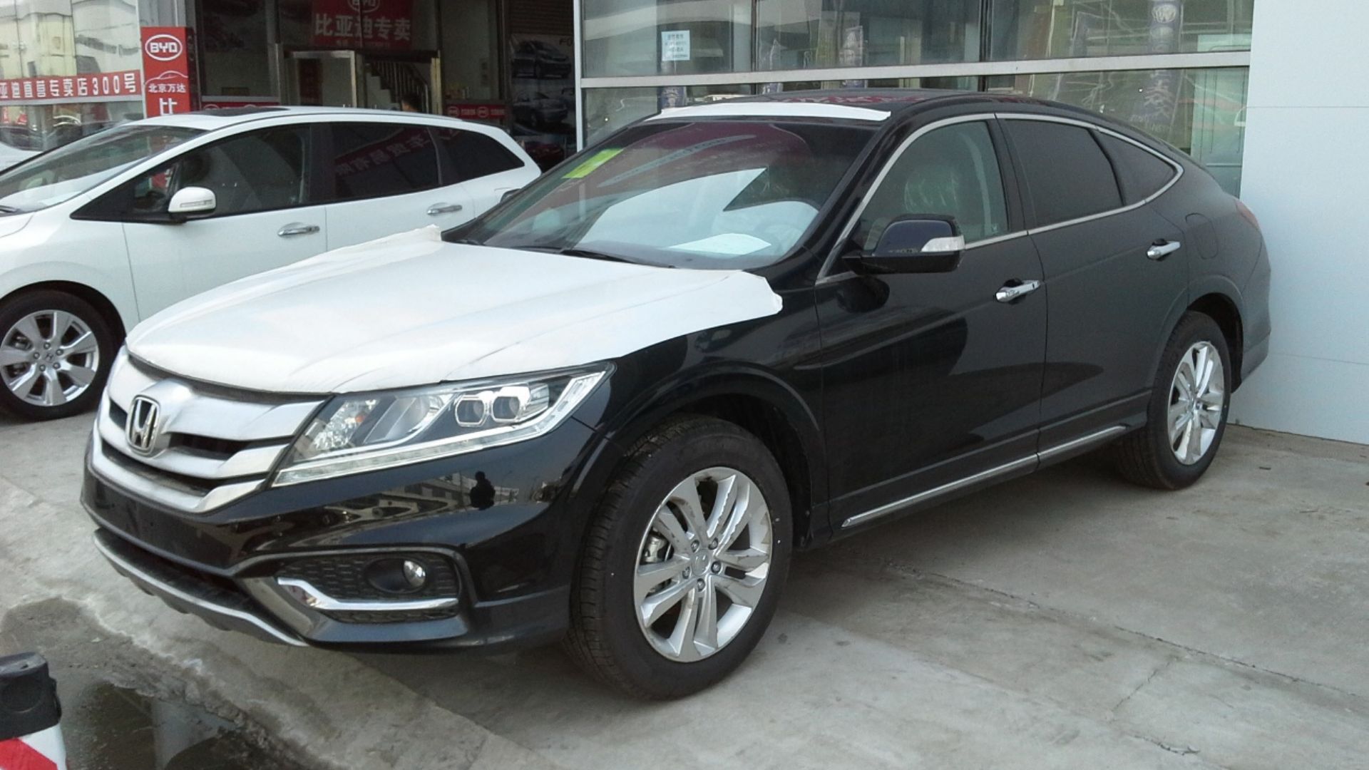File:Honda Crosstour CN facelift China 2015-04-13.jpg