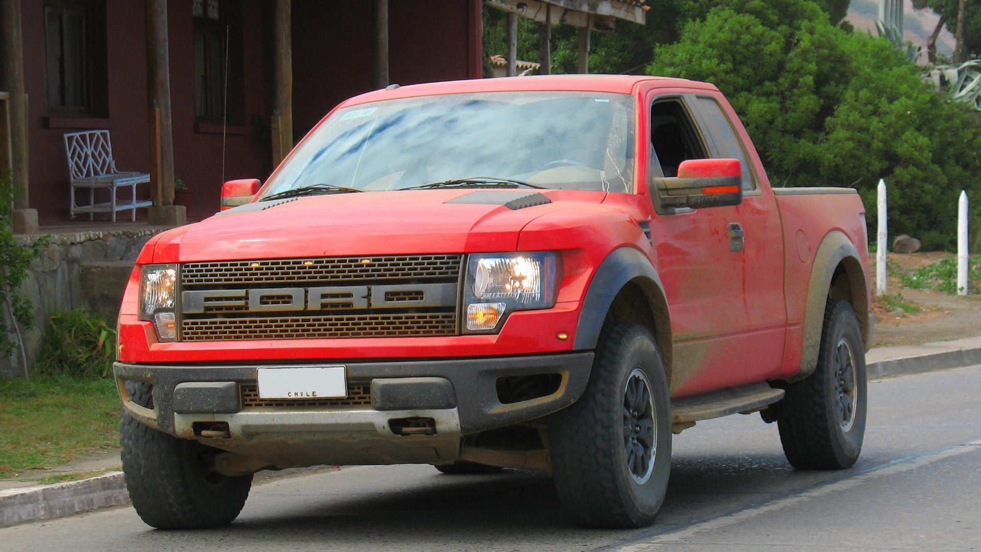 File:Ford F-150 SVT Raptor 2010 (14483887004).jpg