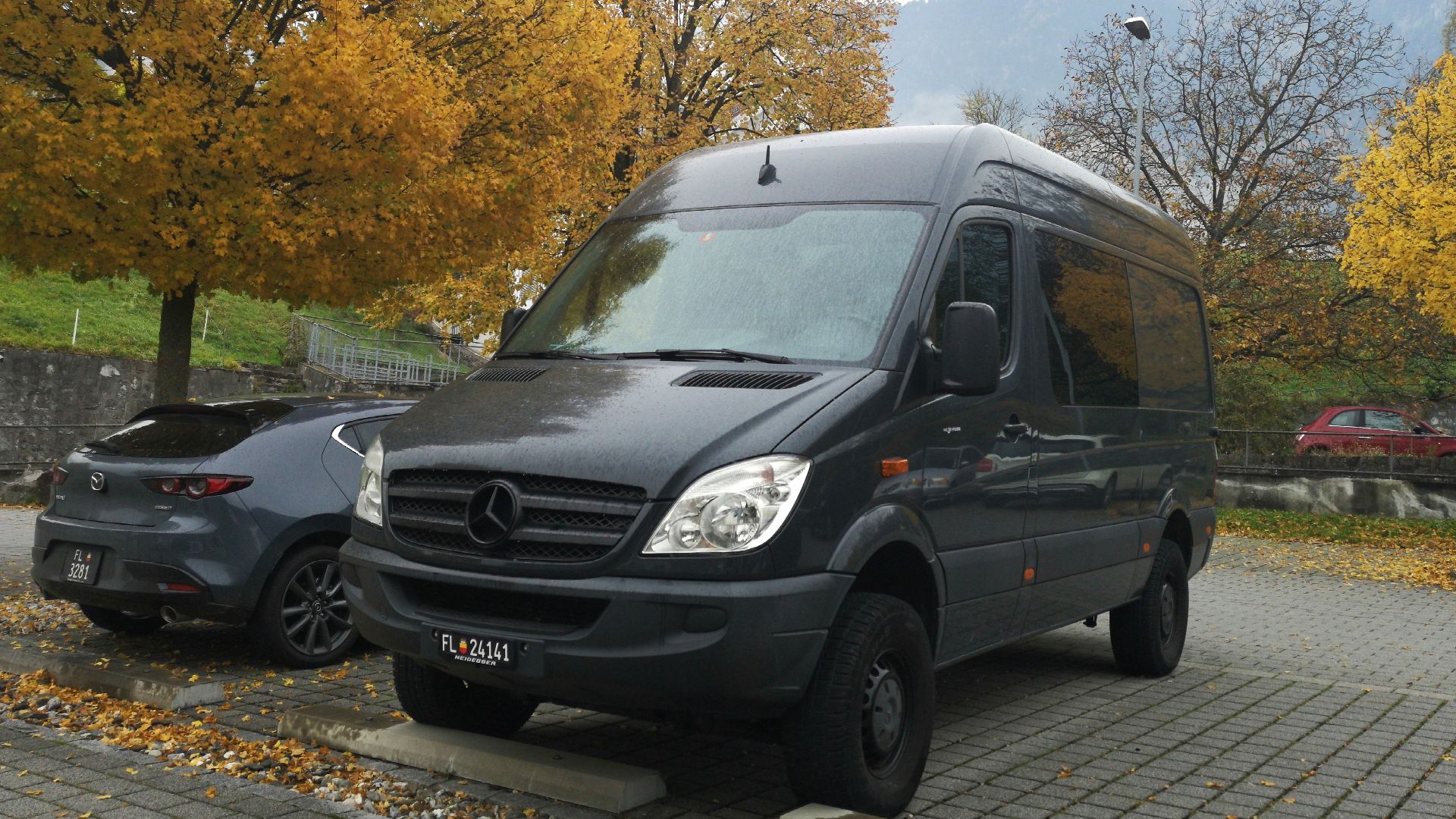File:Mercedes Sprinter 4x4 (52118947964).jpg