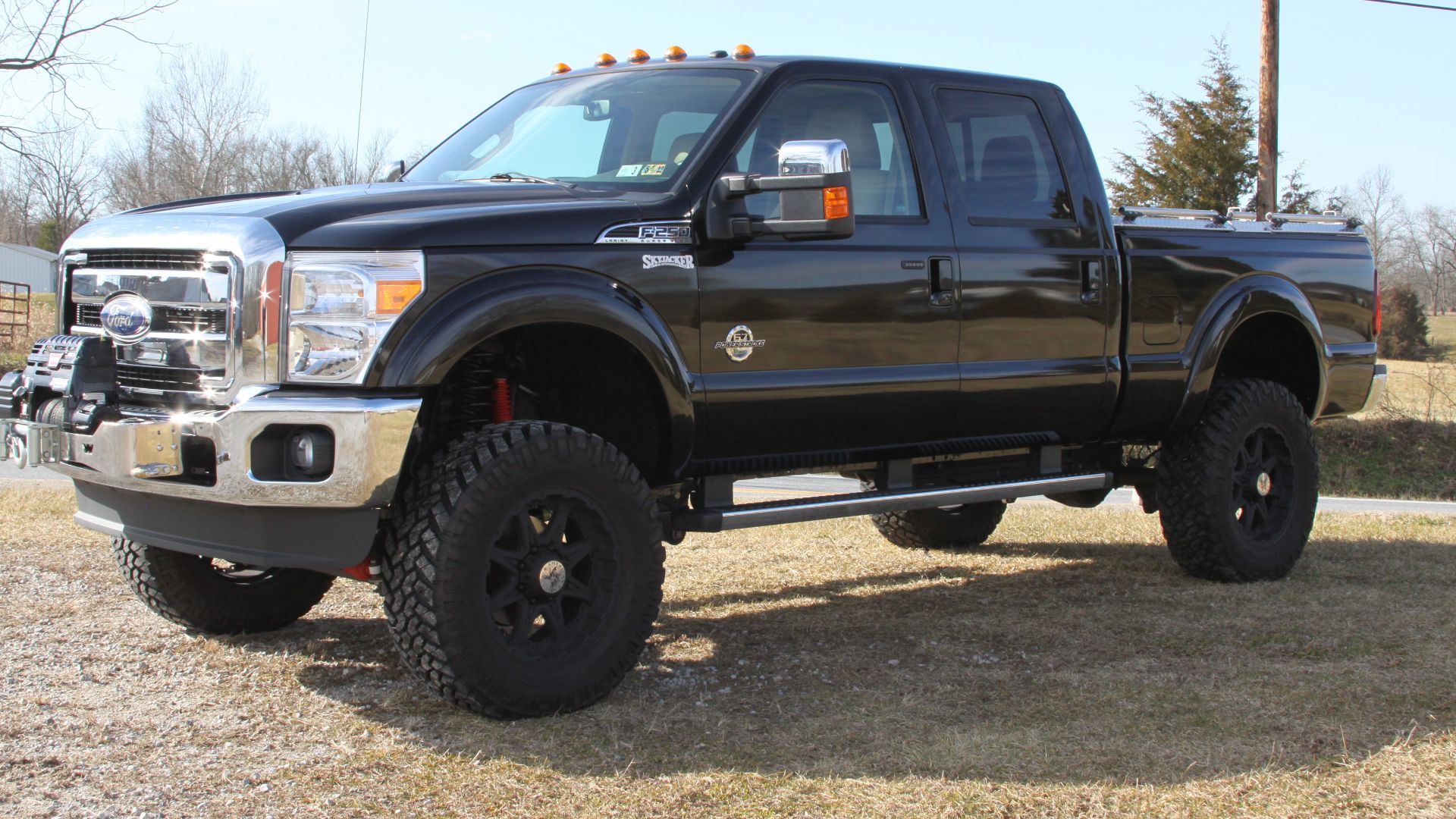 File:Ford F-250 lifted.jpg