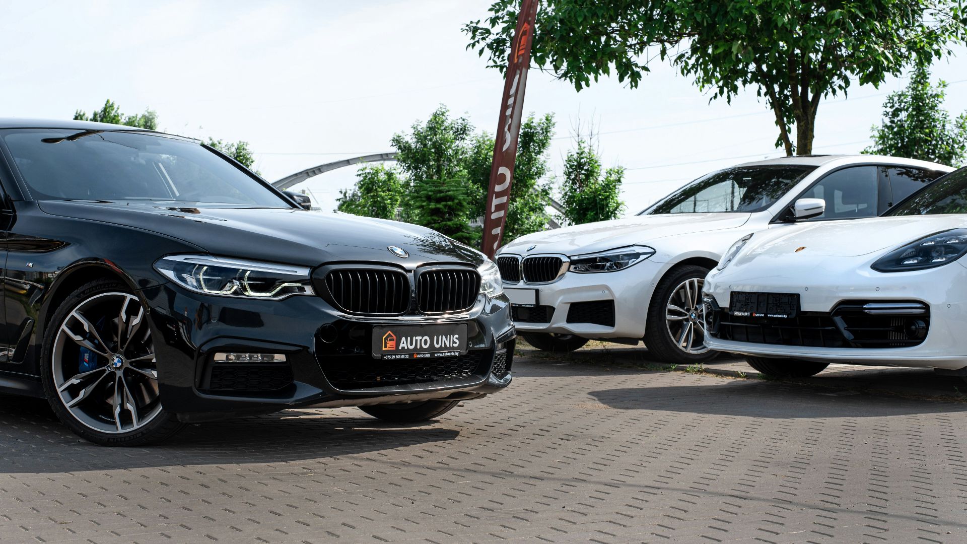 a group of cars parked