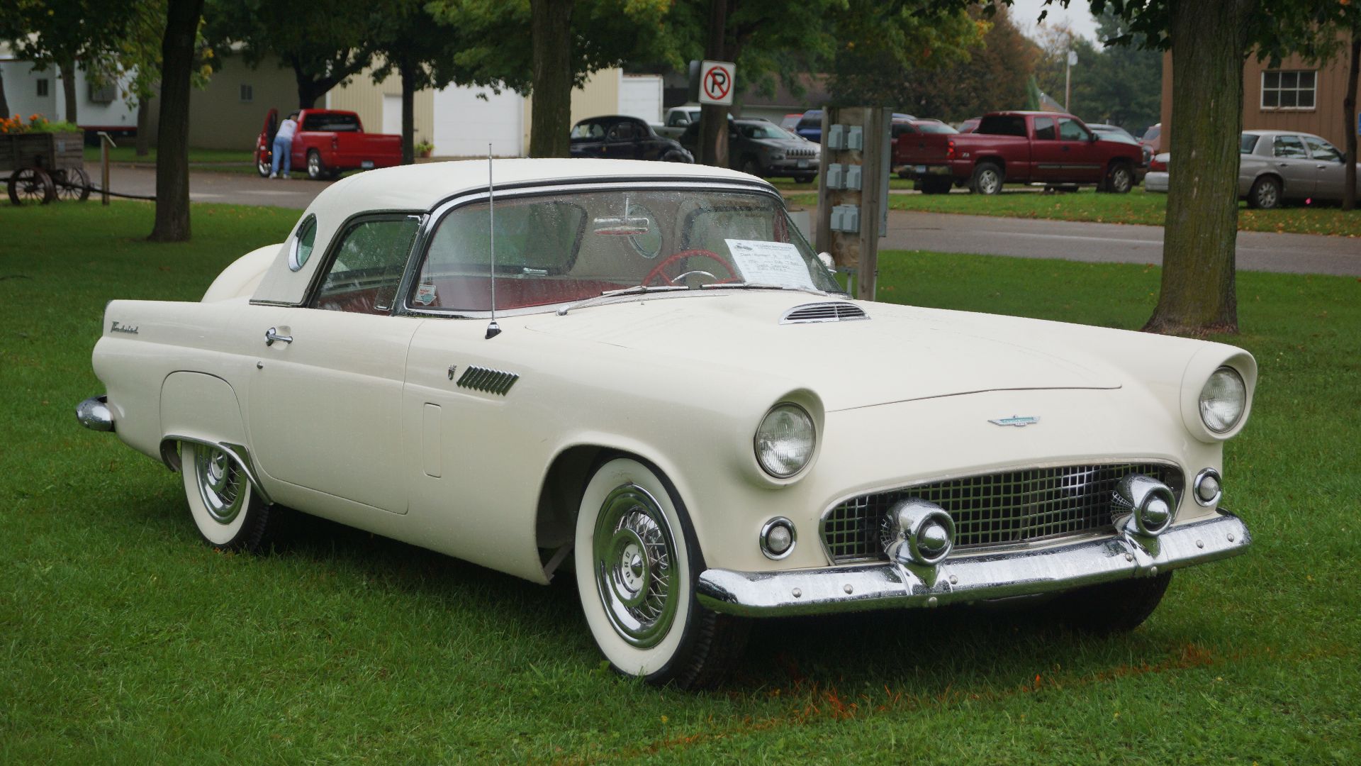 Southern Twin Cities Cruzers
29th Annual Summer Spectacular
Car Show
Dakota County Fairgrounds
Farmington, Minnesota
August 2017

-----
<a href=