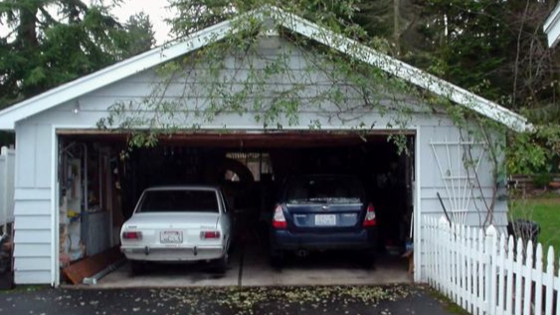 Typical America 'Two-car Garage' (detached type)
