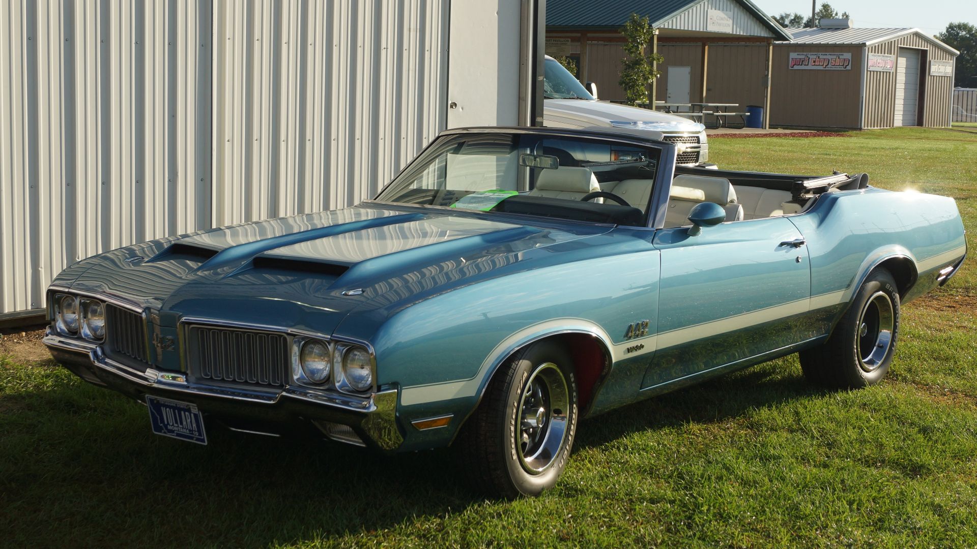 Auto Restorers Club
of Southern Minnesota
40th Annual Car Show & Swap Meet 
Nicollet County Fairgrounds
St. Peter, Minnesota
September 2016

<a href=