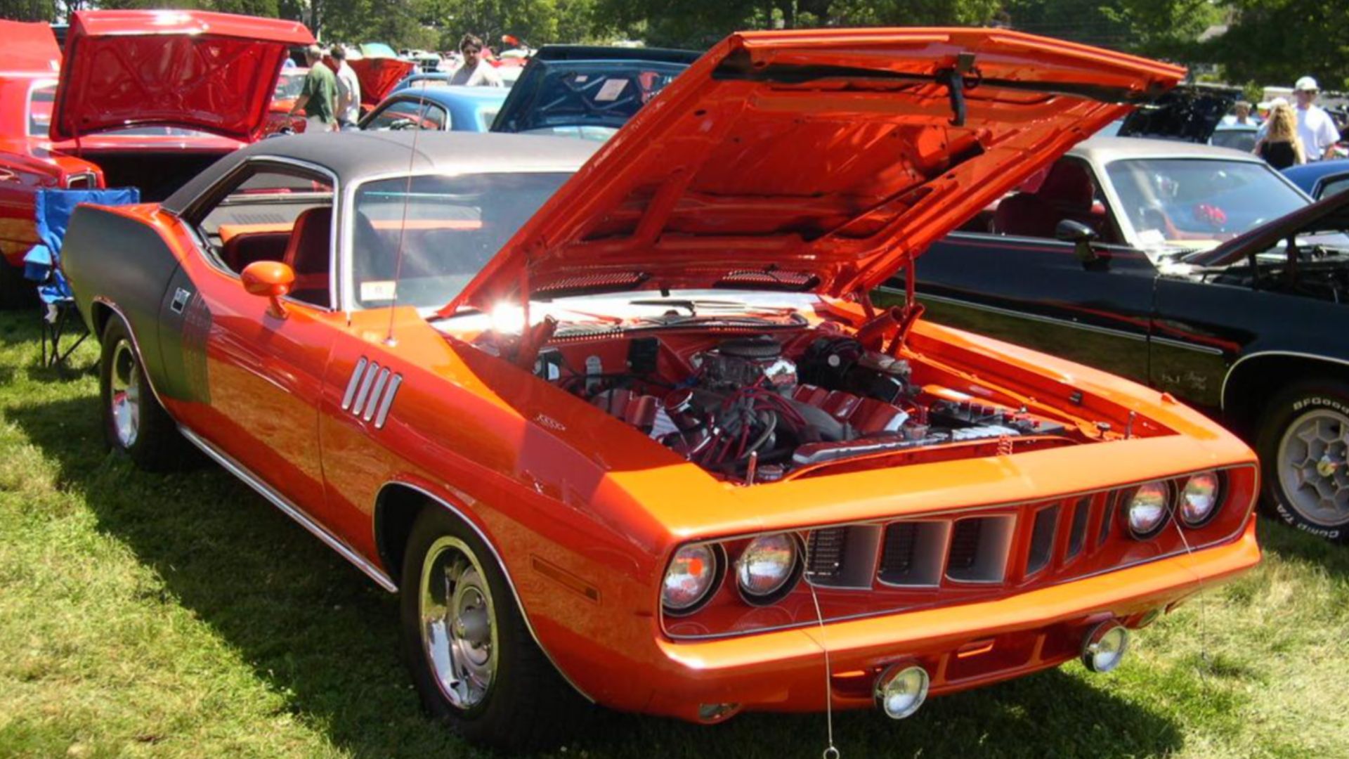 1971 Plymouth Hemi 'Cuda

Source: Photographed at the Bay State Antique Automobile Club's July 10, 2005 show at the Endicott Estate in Dedham, MA by User:Sfoskett