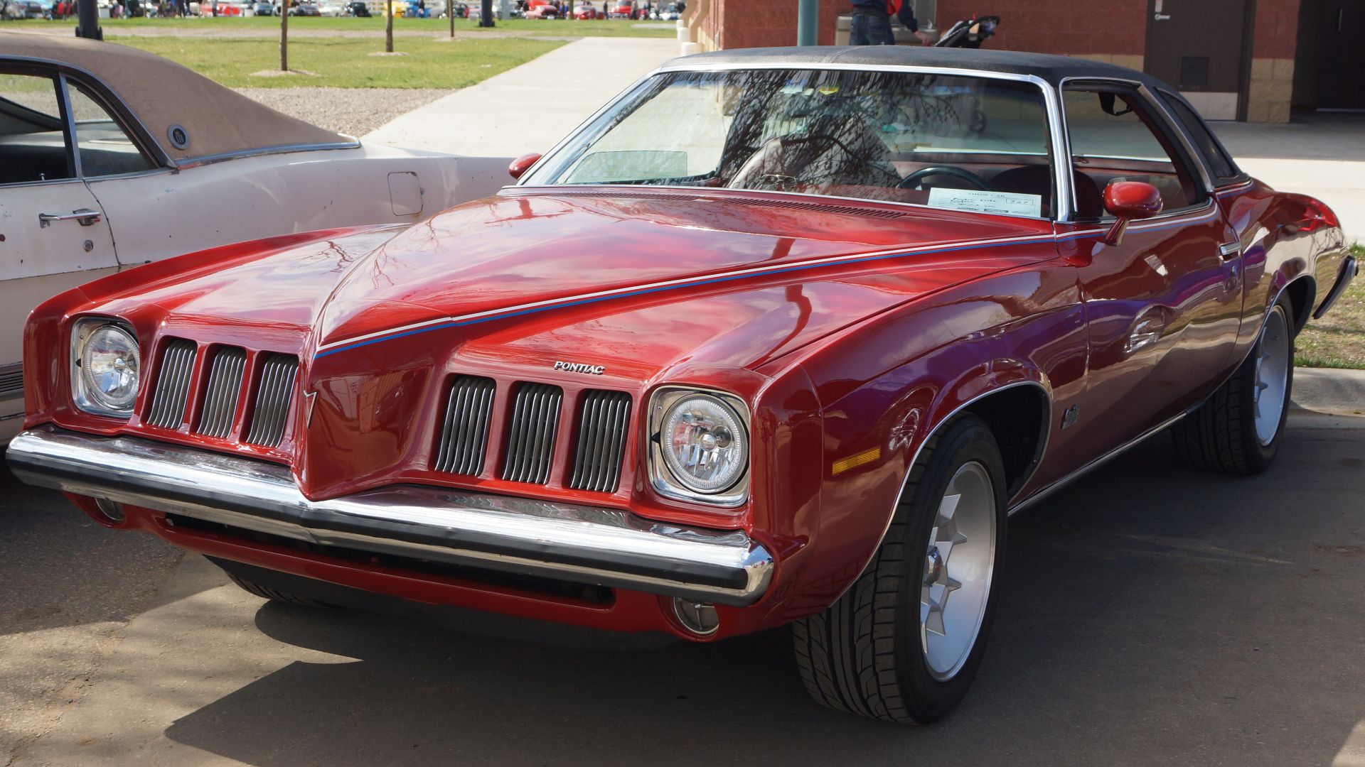 Gopher State Chapter of the Buick Club of America
32nd Annual Spring Extravaganza Car Show & Swap Meet
Minnesota State Fairgrounds
Falcon Heights, Minnesota
May 5, 2019


 Click here for more car pictures by make.   
Click here for Car Event pictures by year.   

   Or here for my Car Crazy Tumblr site.